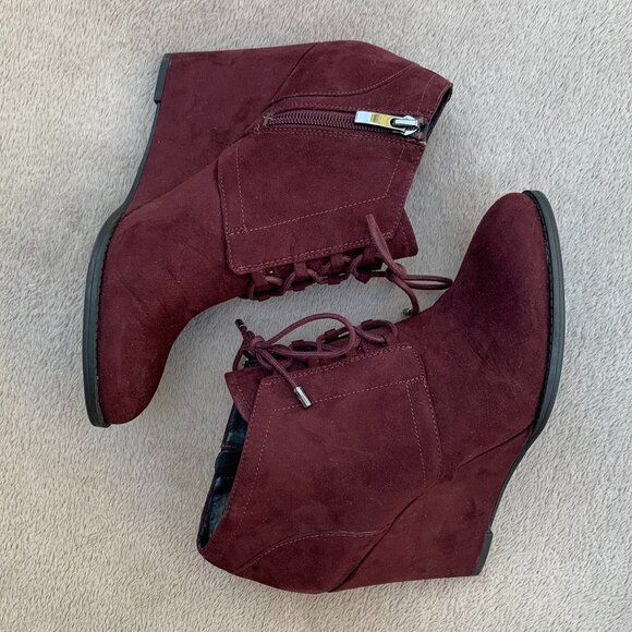 Franco Sarto Lennon Faux Suede Wedge Booties Sz 7.5 - Picture 11 of 16